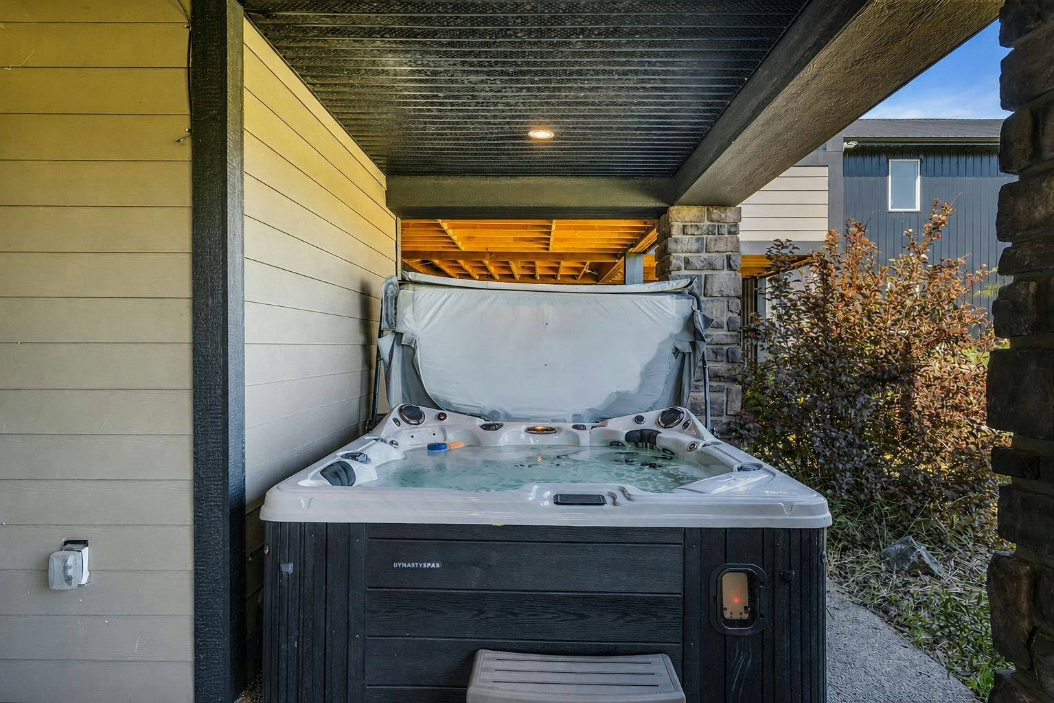 48115 279 Avenue E, Foothills County, AB, T1S 4N8 - 42