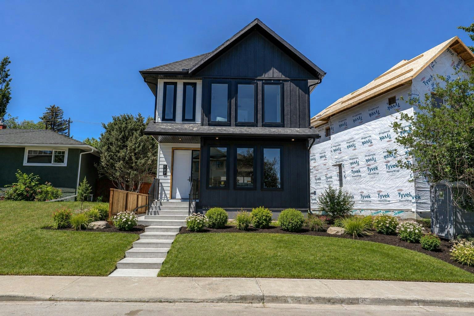 147 Heston Street NW, Calgary, AB, T2K 2C5