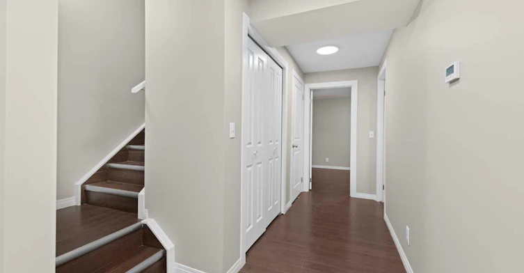 7 Panora Square NW, Calgary, AB, T3P 1E5 - 12