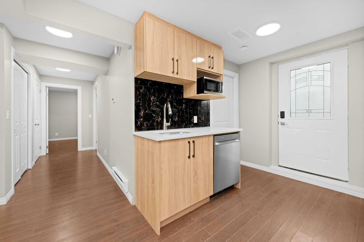 7 Panora Square NW, Calgary, AB, T3P 1E5 - 9