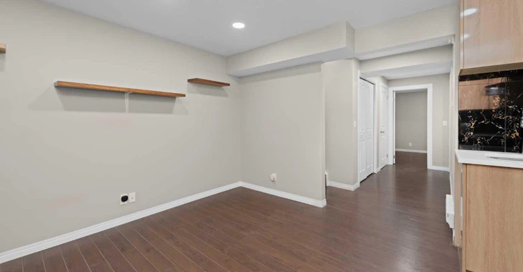 7 Panora Square NW, Calgary, AB, T3P 1E5 - 6