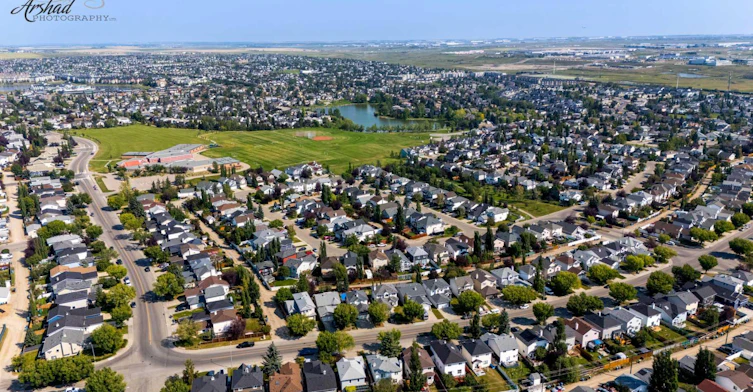 7 Panora Square NW, Calgary, AB, T3P 1E5 - 28