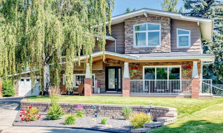 10416 Mapleridge Crescent SE