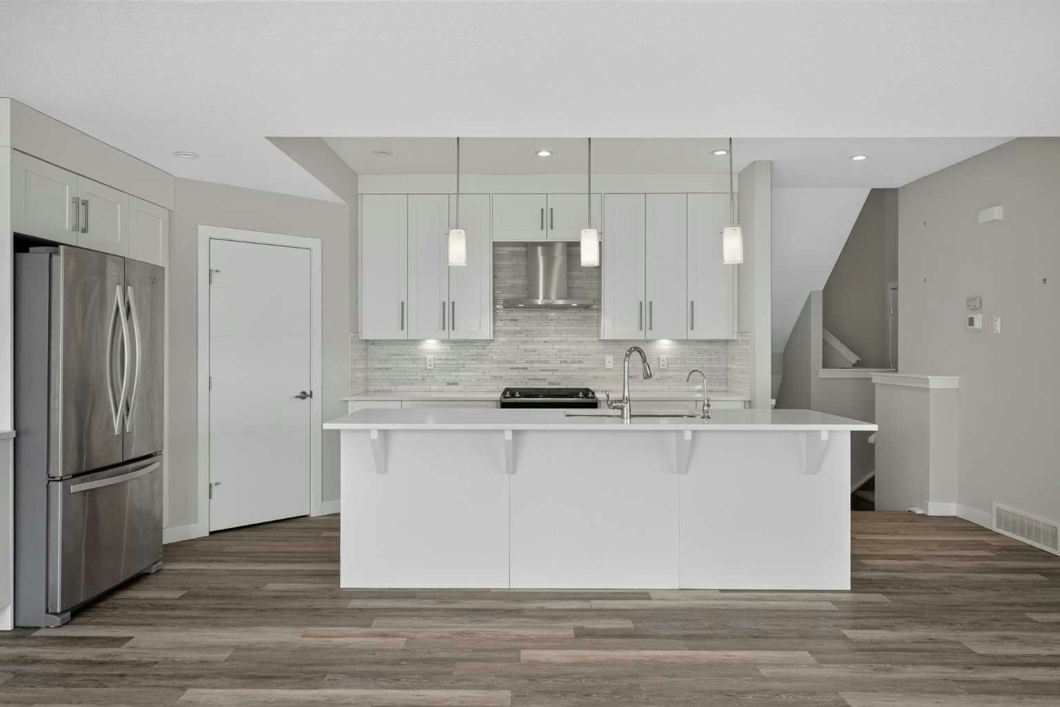 4-2416 30 Street SW, Calgary, AB, T2E 2M1