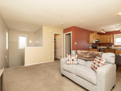 2-101 Silkstone Road W - 5