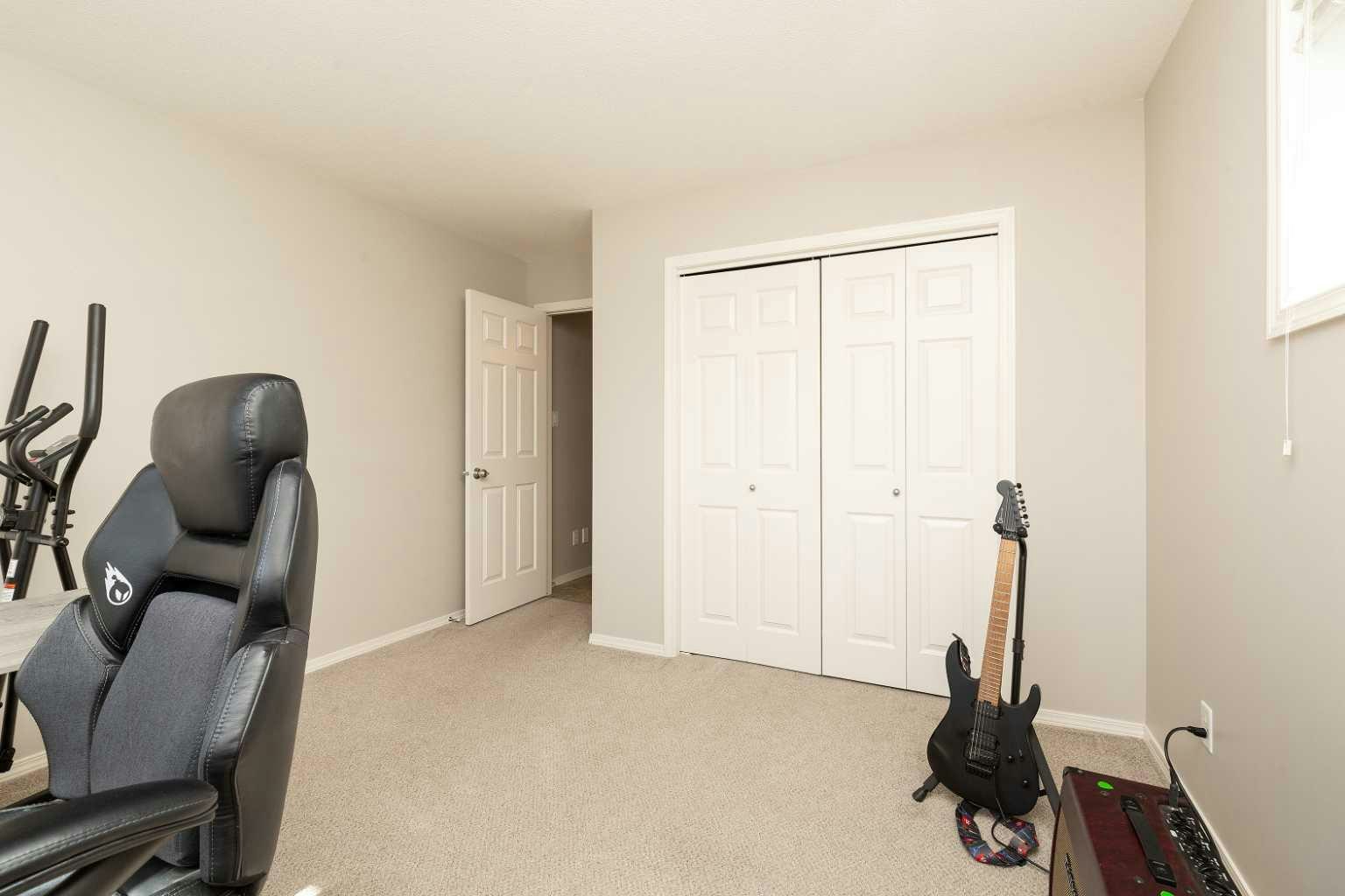 2-101 Silkstone Road W, Lethbridge, AB, T1J 3A8 - 15