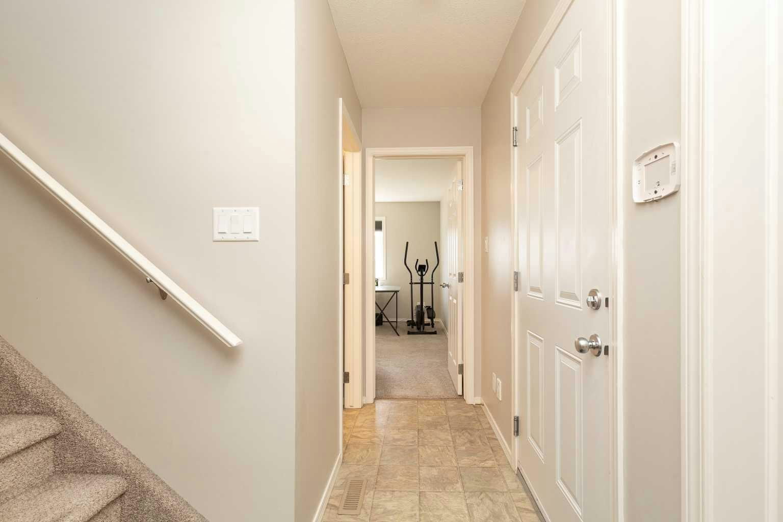 2-101 Silkstone Road W, Lethbridge, AB, T1J 3A8 - 13