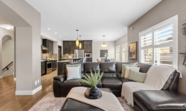 809 Canoe Green SW
