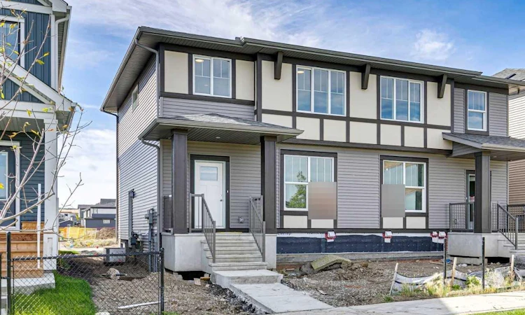 27 Creekstone Walk SW