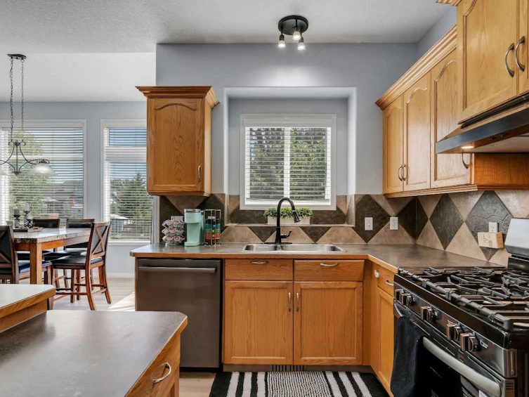 54 Thomas Street NW, Rural Rocky View County, AB, T0J 1X2 - 11