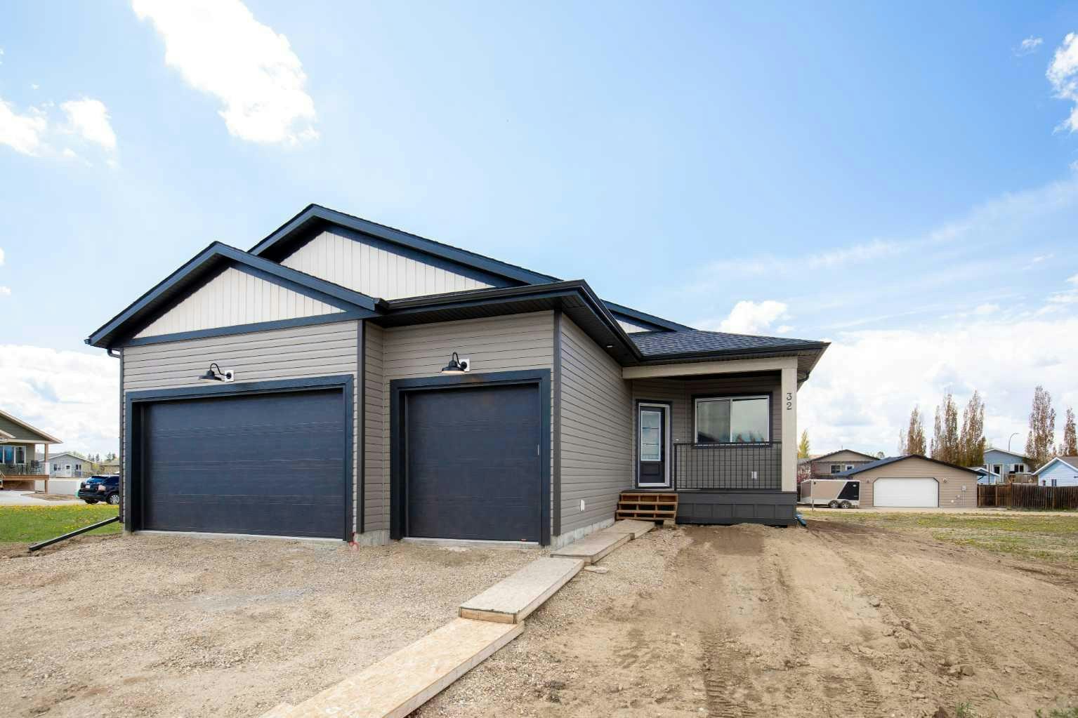 32 Sunrise Crescent N, Three Hills, AB, T0M 2A0