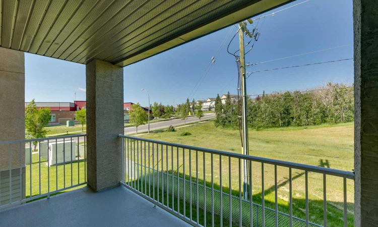 209-1000 Citadel Meadow Point NW