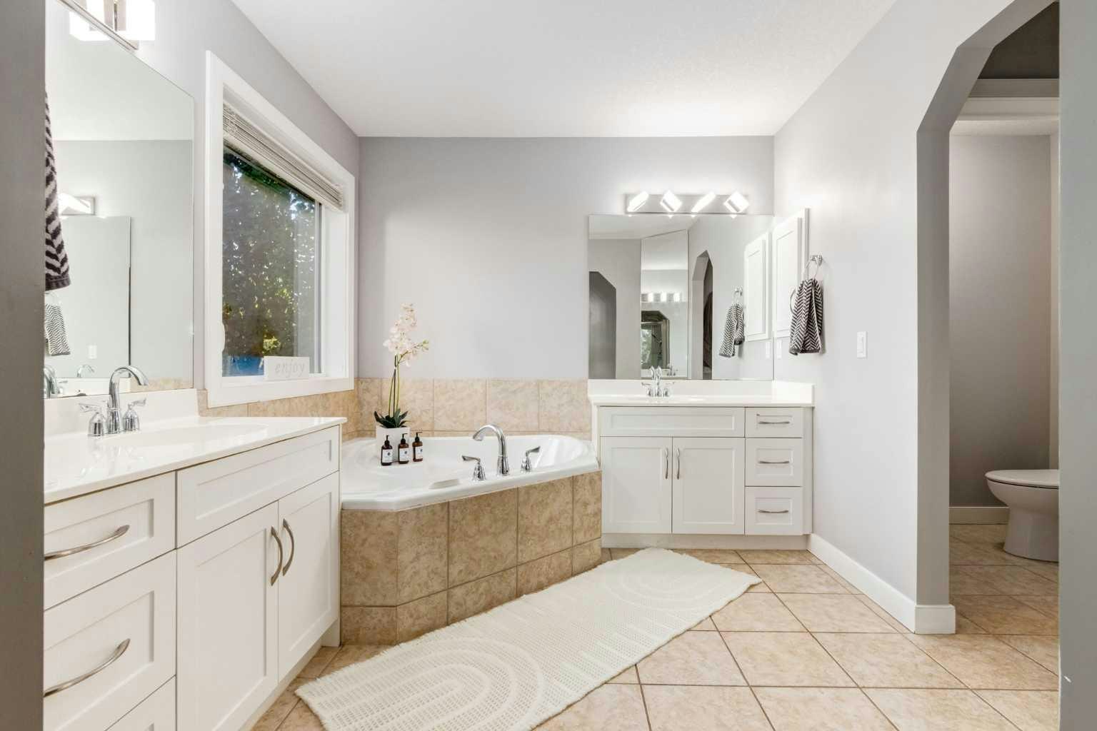 8631 Wentworth Drive SW, Calgary, AB, T3H 5K2 - 32