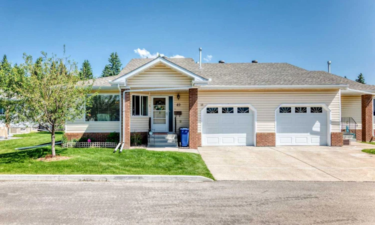 49-2821 Botterill Crescent