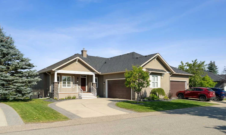 39 Ravine Drive