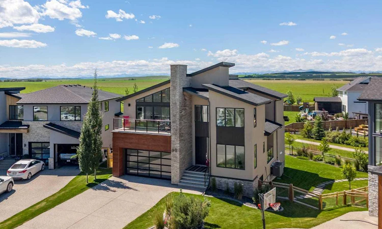 90 Juneberry Heights
