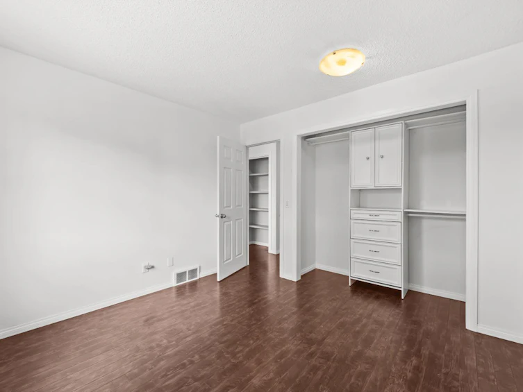 28 Templegreen Bay NE, Calgary, AB, T1Y 4Z3 - 13
