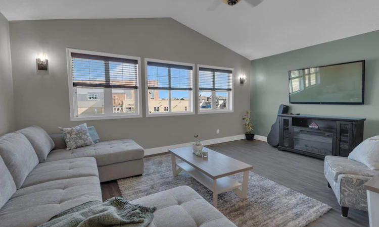 69 Morningside Circle SW