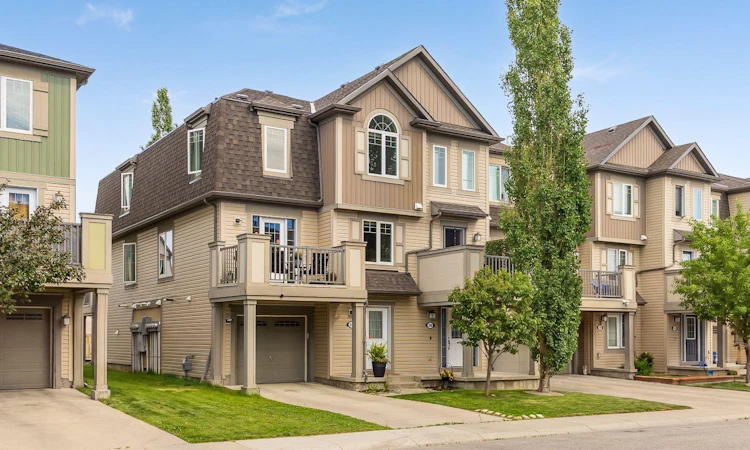 52 Windstone Green SW