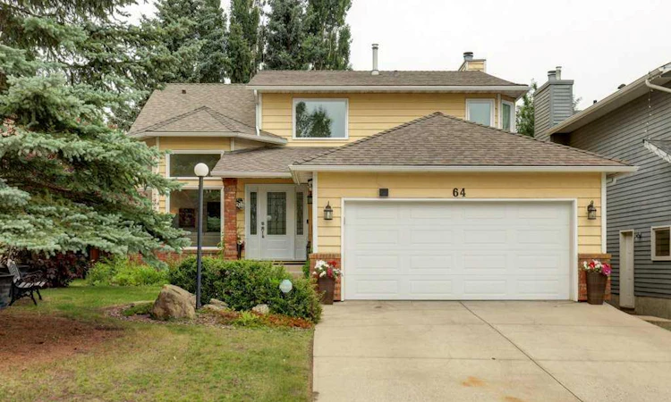 64 Santana Hill NW