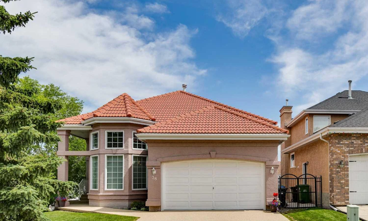 38 Edgevalley Manor NW