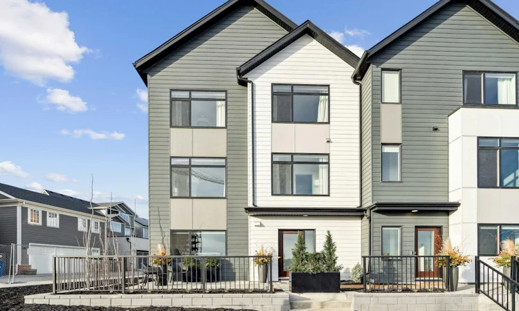 171 Dieppe Drive SW