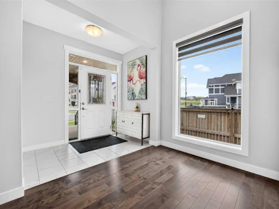 546 Sherwood Boulevard NW - 3