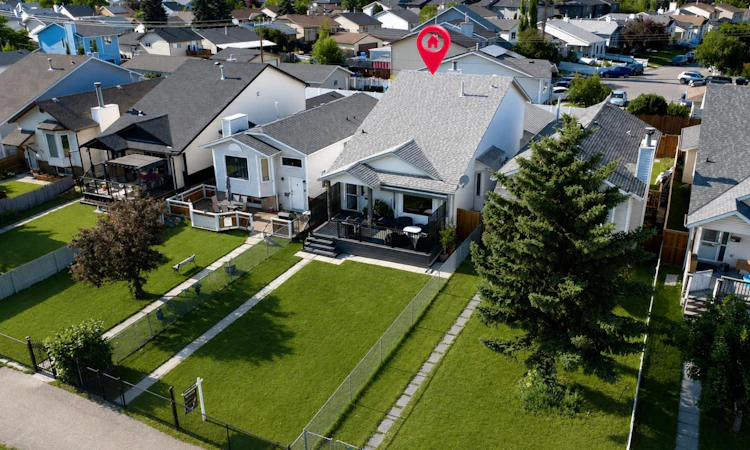 8 Erin Meadow Way SE