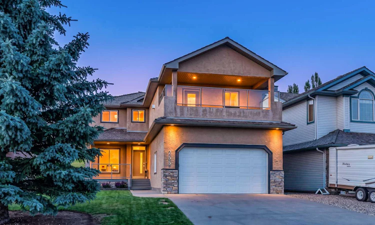 255 Gleneagles View