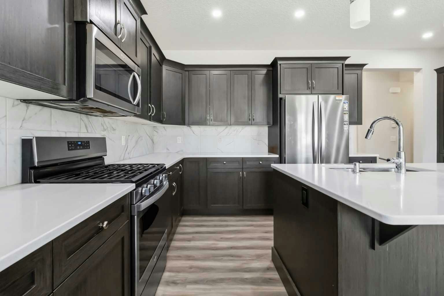 62 Wolf Hollow Way SE, Calgary, AB, T2X 1T8