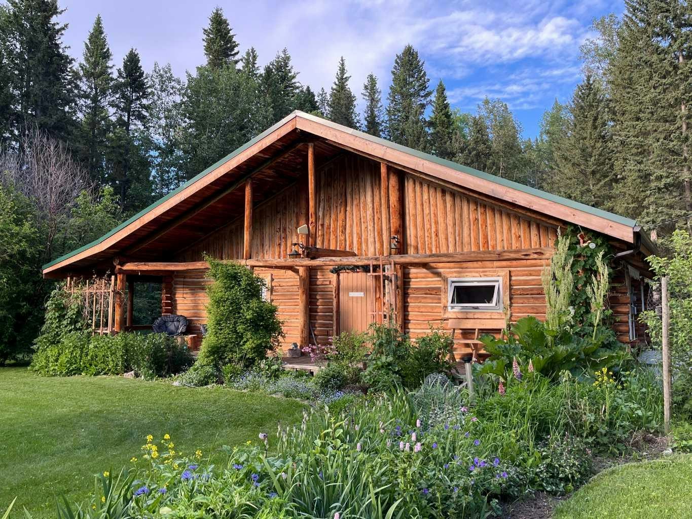 12-32479 Highway 760 E, Rural Mountain View County, AB, T0M 1X0