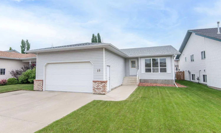 19 Logan Close