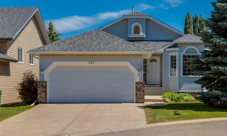 307 Schooner Landing NW