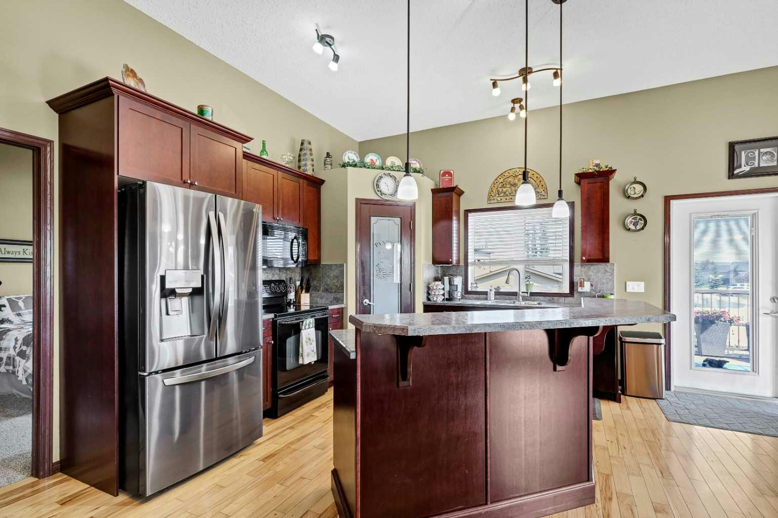 801-800 Carriage Lane Place N, Carstairs, AB, T0M 0N0