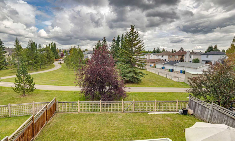 23 Sierra Nevada Close SW