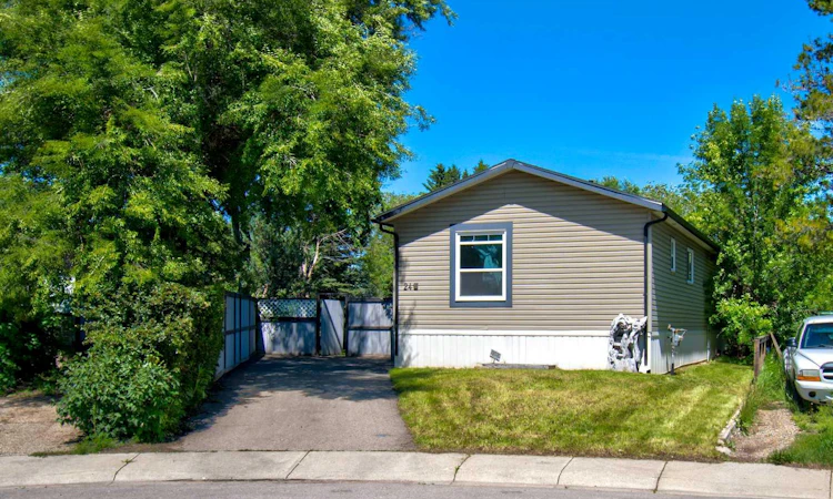 24 Spring Dale Court SE