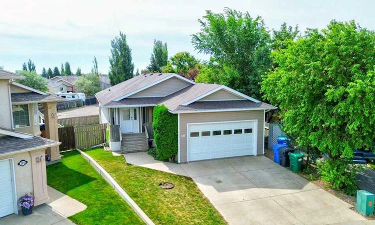 187 Cowichan Court W