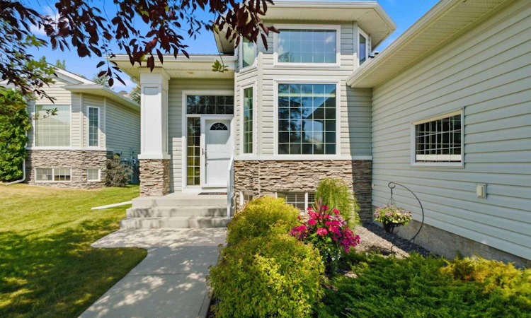 215 Rocky Ridge Villas NW
