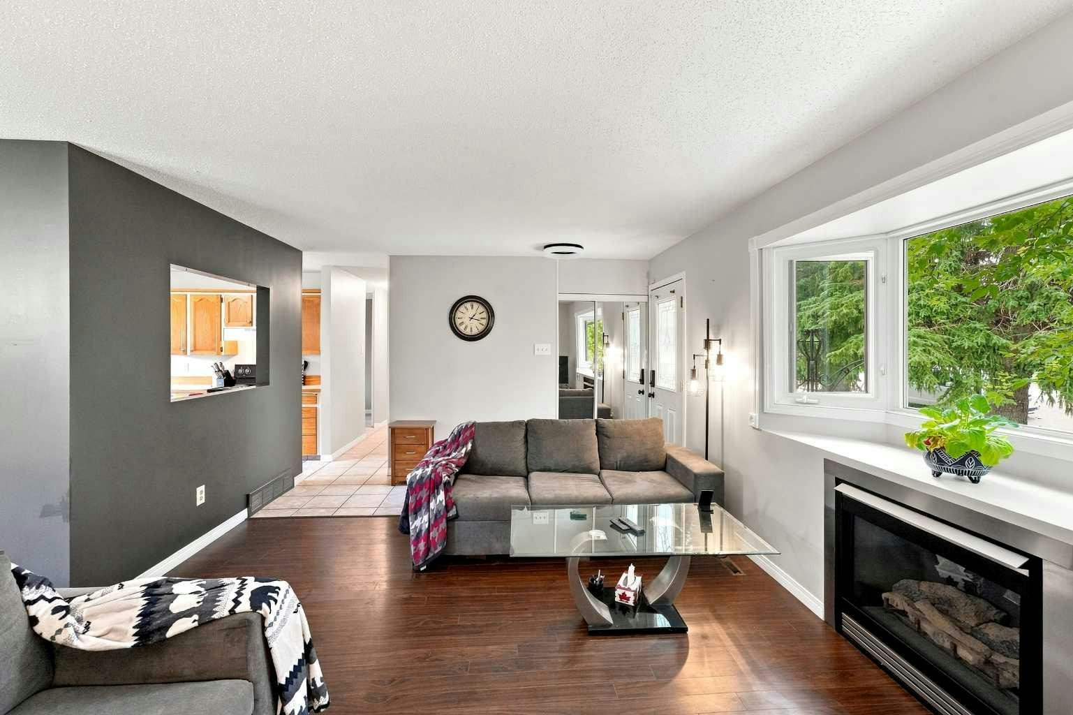 12 Anders Street, Red Deer, AB, T4R 1B8