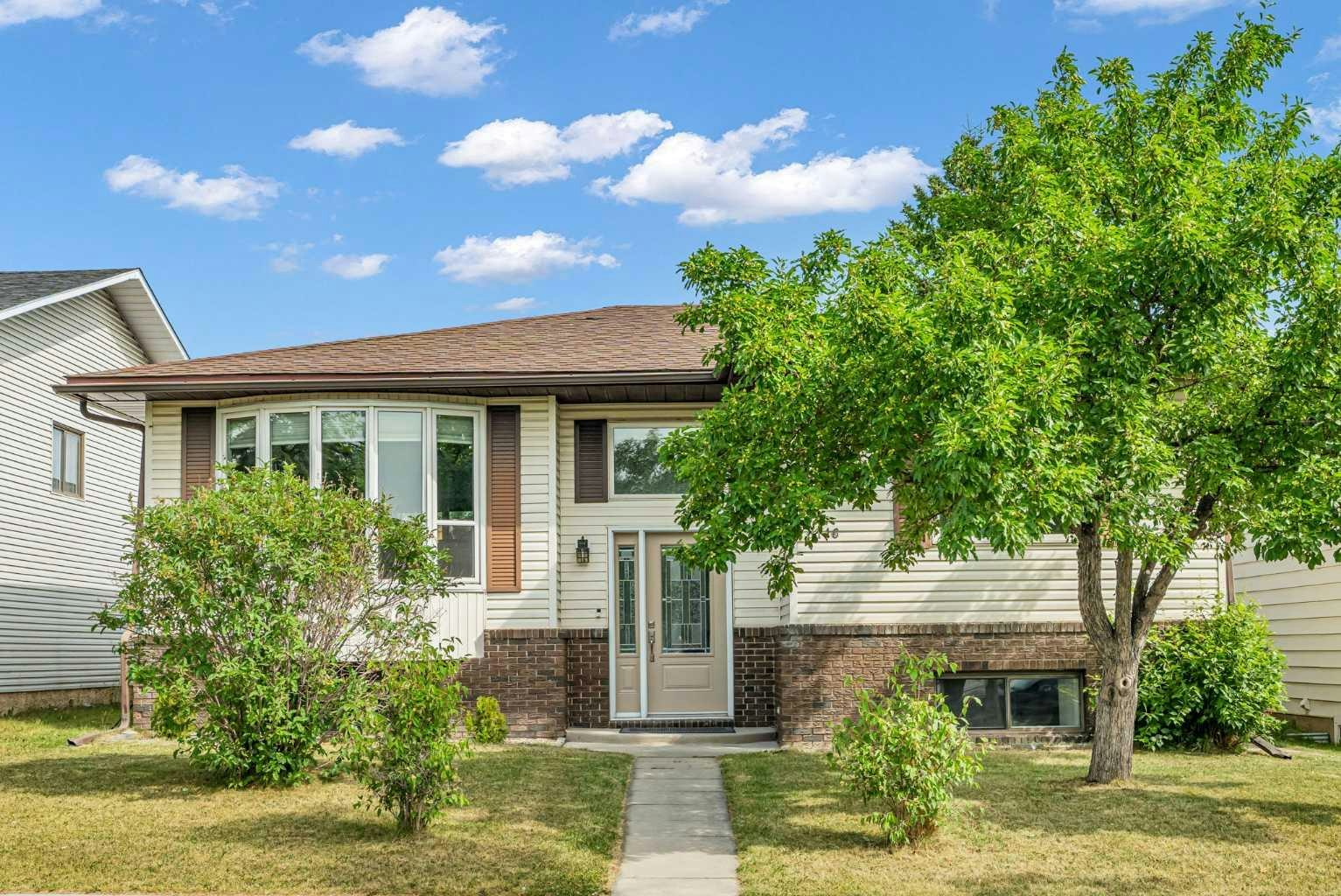 6716 37 Avenue NE, Calgary, AB, T1Y 5E5