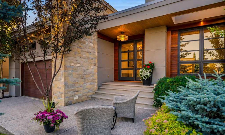 22 Aspen Ridge Square SW