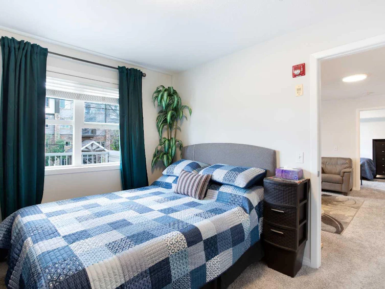 210-2000 Applevillage Court SE, Calgary, AB, T2A 7Z4 - 12