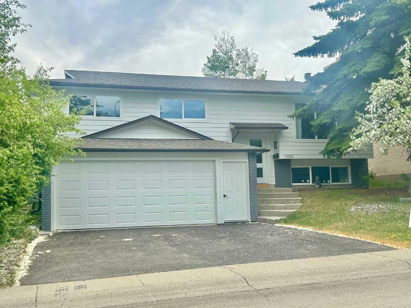 7032 78 Street NW, Calgary, AB, T3B 4H9