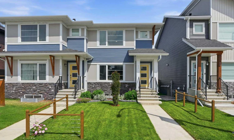 52 Emberside Grove