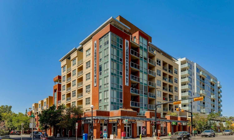 207-1110 3 Avenue NW