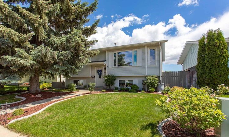 153 Westview Crescent