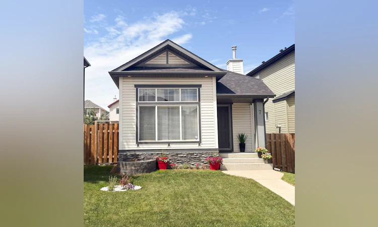 7 Bridlecrest Boulevard SW