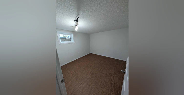 1033 Elliot Road S, Lethbridge, AB, T1K 3V2 - 7