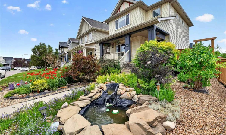 261 Copperstone Gardens SE