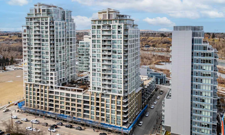 317-222 Riverfront Avenue SW